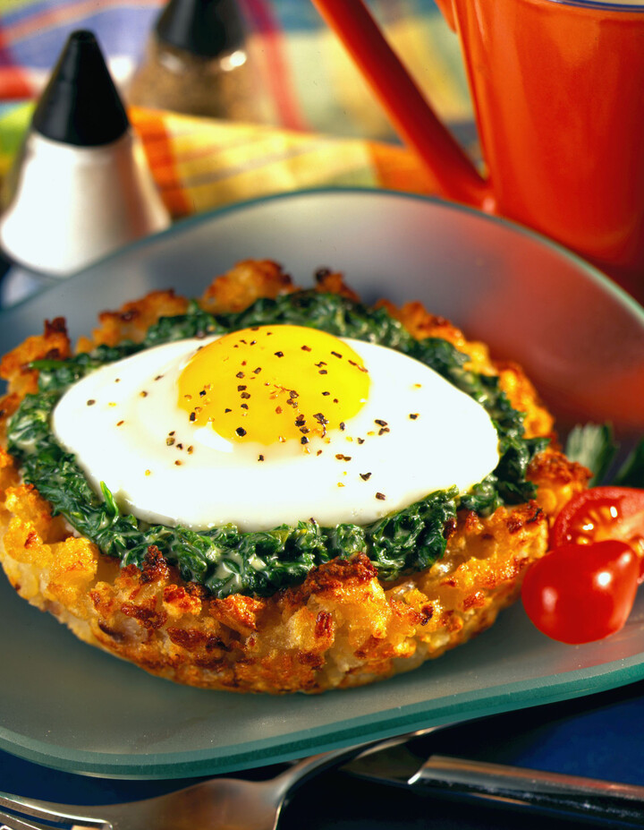 Idaho® Potato-Onion Nests with Creamed Spinach and Eggs
