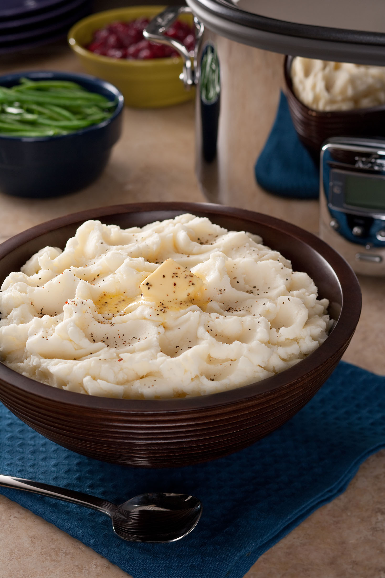 Easy Crockpot Mashed Potatoes: The Best Slow Cooker Potatoes